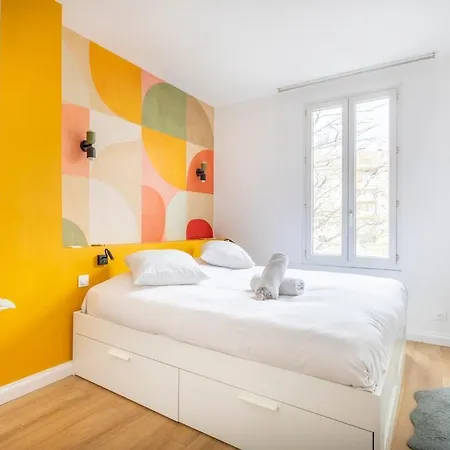 Apartment Colore Proche De La *