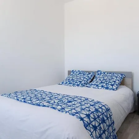 Apartment 4 8 Personnes St Charles Marseille