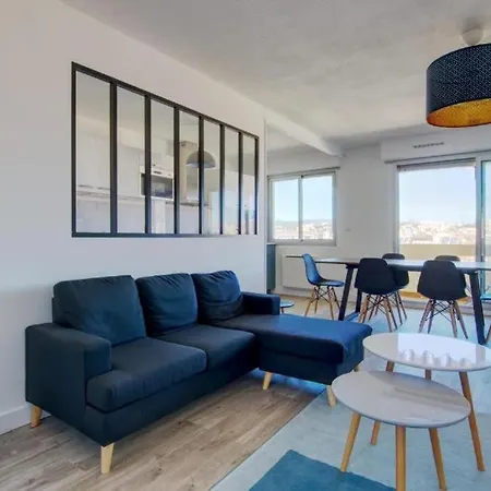 4 8 Personnes St Charles Marseille