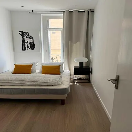 Splendid Renovated For 4p - Apartment *