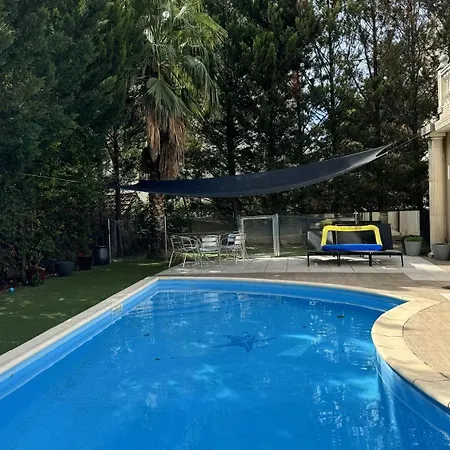 Villa Piscine Confort, Barbecue 4 Etoiles *