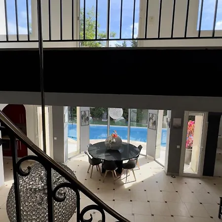 Piscine Confort, Barbecue 4 Etoiles *