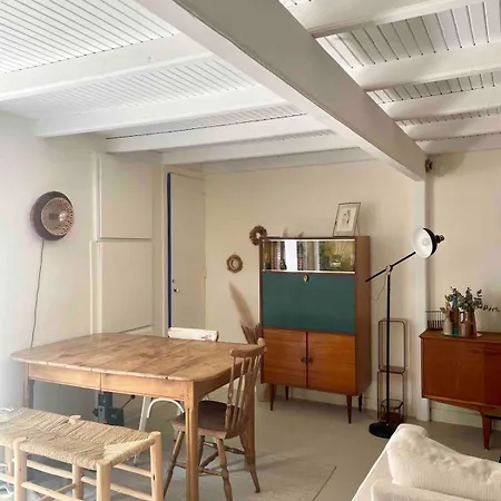 Petite Maison Avec Terrasse
