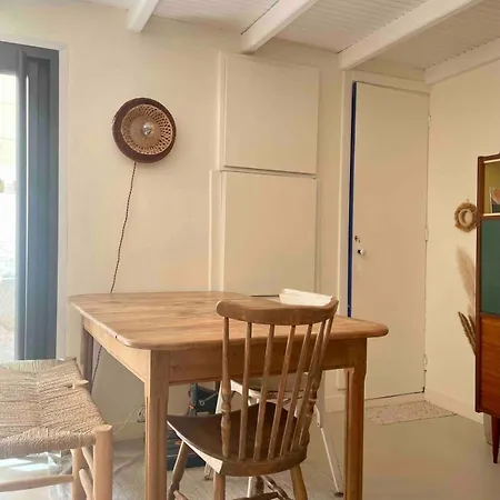 Petite Maison Avec Terrasse Apartment