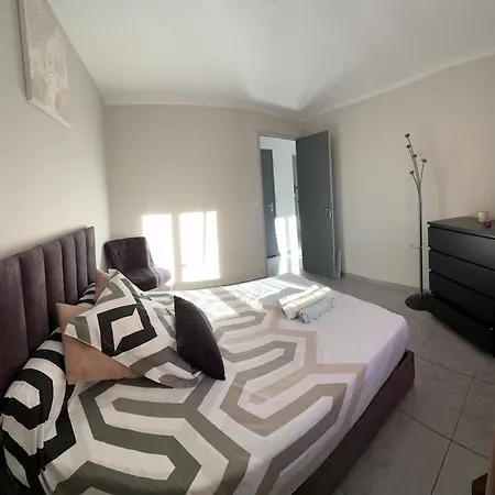 A Proximite De La Gare Apartment *