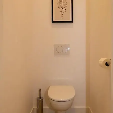 Designs Vieux Port Apartment