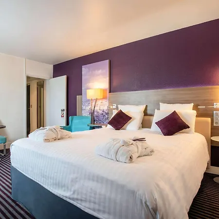 Hotel Mercure Centre Vieux Port 4*