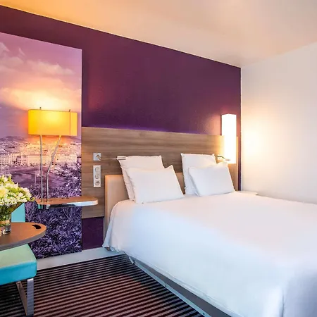Mercure Centre Vieux Port 4*