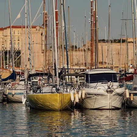 Apartment Exceptional Loft - 2 Bedrooms Marseille