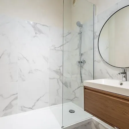 Appartement Neuf, Plein Centre Historique *
