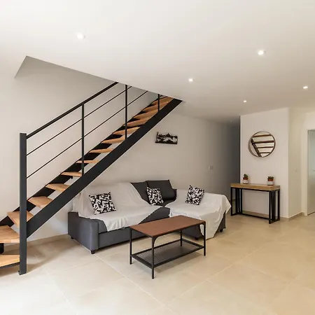 Maison Familiale Neuve *