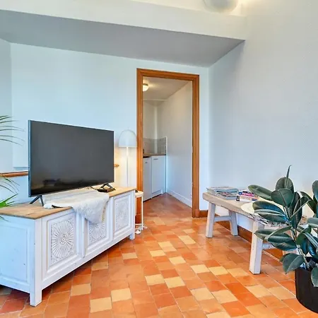 Apartment T2 Duplex Climatise A Endoume Vue Vieux-port
