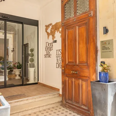 Adira Montgrand 2 Etoiles Apartment *