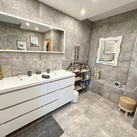 Prestige 5 Etoiles, Piscine, Jacuzzi & Vue - Climatisation Villa