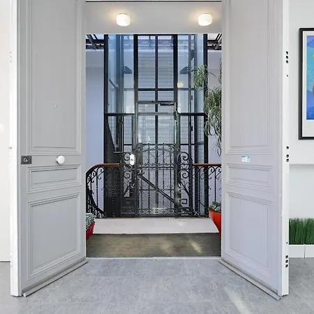Loft Stern, Carre D'or Marseille, 10 Pers, 3 Chambres, 260 M2, Dernier Etage * Marseille