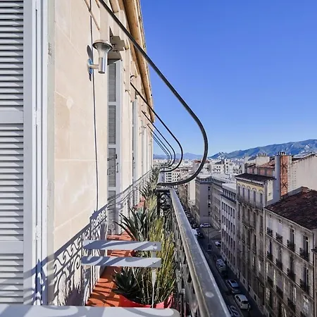 Loft Stern, Carre D'or Marseille, 10 Pers, 3 Chambres, 260 M2, Dernier Etage Apartment *