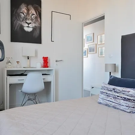 Apartment Loft Stern, Carre D'or Marseille, 10 Pers, 3 Chambres, 260 M2, Dernier Etage *