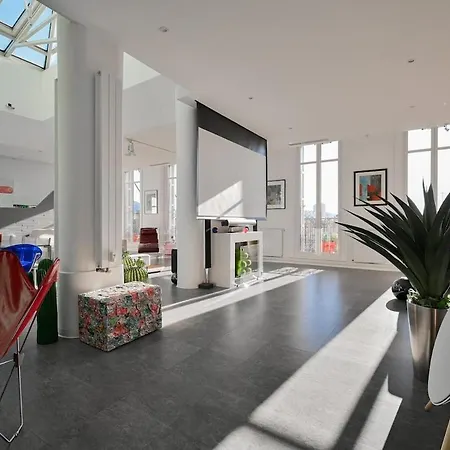 Apartment Loft Stern, Carre D'or Marseille, 10 Pers, 3 Chambres, 260 M2, Dernier Etage