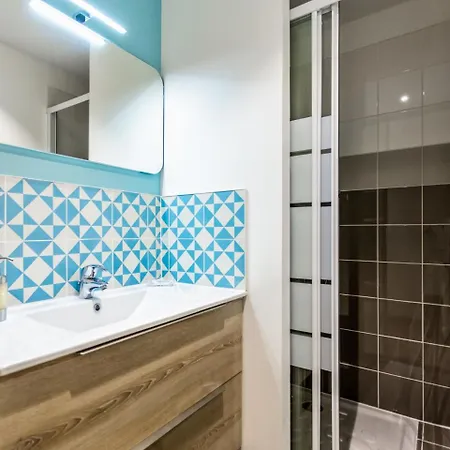 L'escapade Marseillaise T2 Moderne Avec Cuisine Equipee Et A 5 Min Du Vieux-port Appartement *