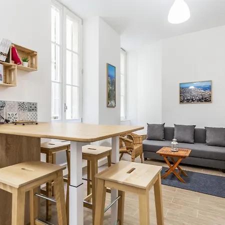 L'escapade Marseillaise T2 Moderne Avec Cuisine Equipee Et A 5 Min Du Vieux-port Appartement Marseille