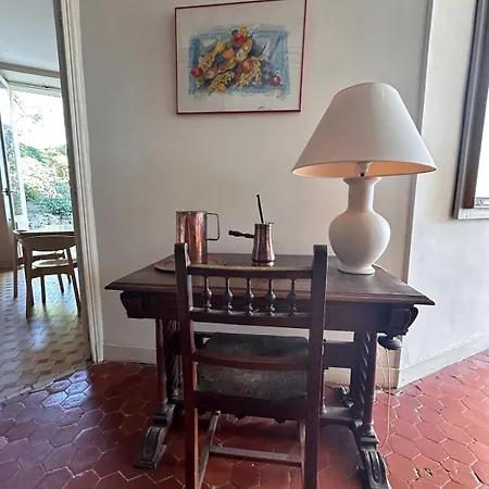 Bastide Provencale Avec Piscine *