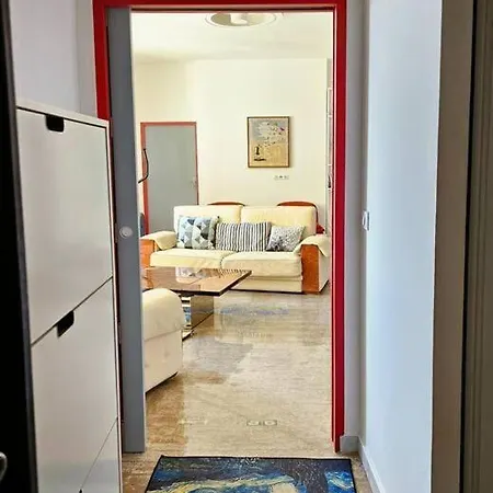 3 Bedroom With Beautiful View Old Port Apartment *