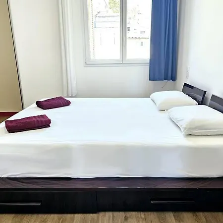 3 Bedroom With Beautiful View Old Port *