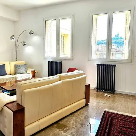 3 Bedroom With Beautiful View Old Port Apartment