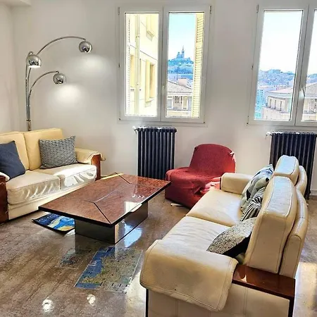 3 Bedroom With Beautiful View Old Port Apartment