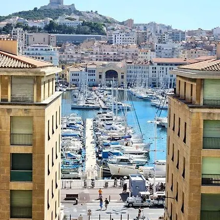 3 Bedroom With Beautiful View Old Port Apartment Marseille