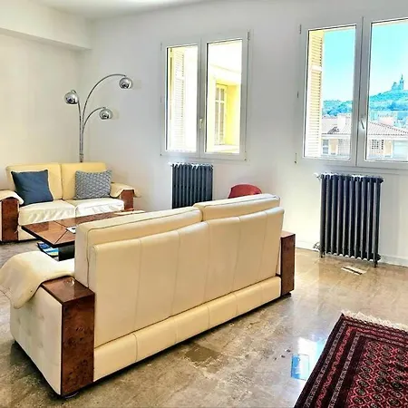 3 Bedroom With Beautiful View Old Port Apartment *