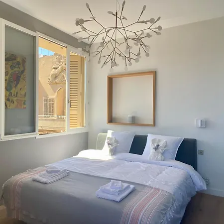 Click! Magical Views Notre-Dame, Vieux Port & Rooftops - Walk To All Apartment Marseille
