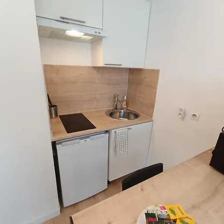 Appartement Equipe Avec Parking A 6min A Pied De La Gare St Charles Marseille