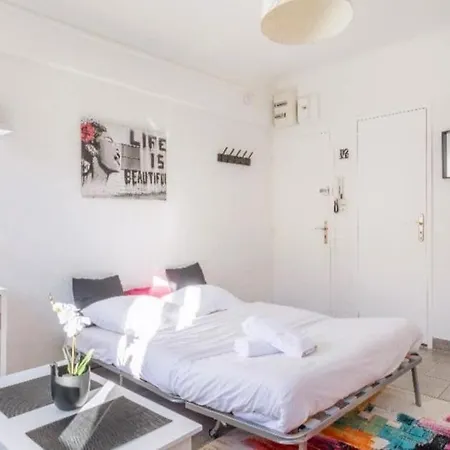 Apartment Mignon Pour 2 Pers, Quartier Metro A 1min