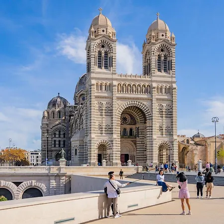 Quartier Historique, Le Charme Du Panier * Marseille