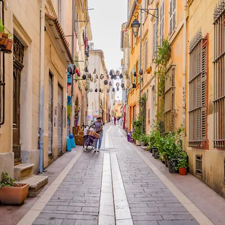 Quartier Historique, Le Charme Du Panier Apartment