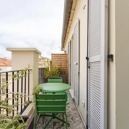 Paradise Earth & Sea Hotel apartamentowy Marsylia