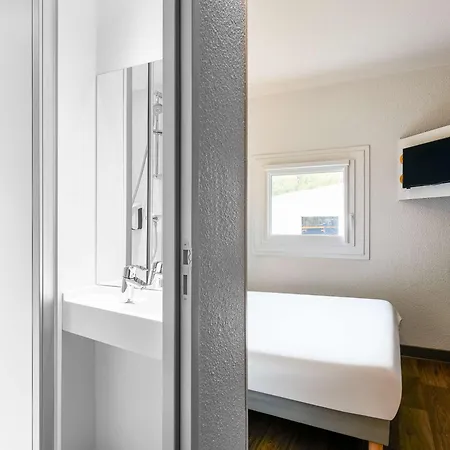 Hotel Hotelf1 Est