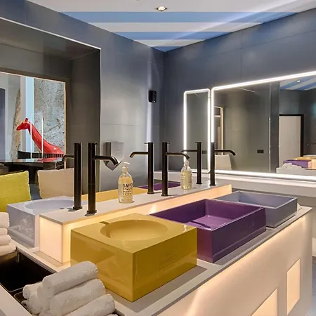 Nhow Hotel 4*