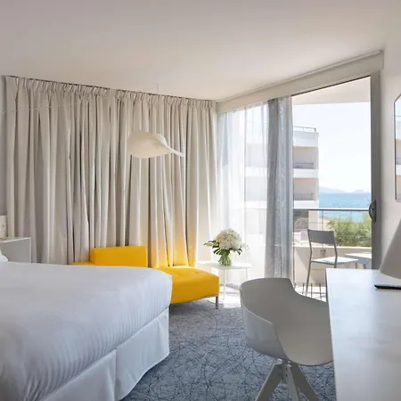 Nhow Hotel 4*