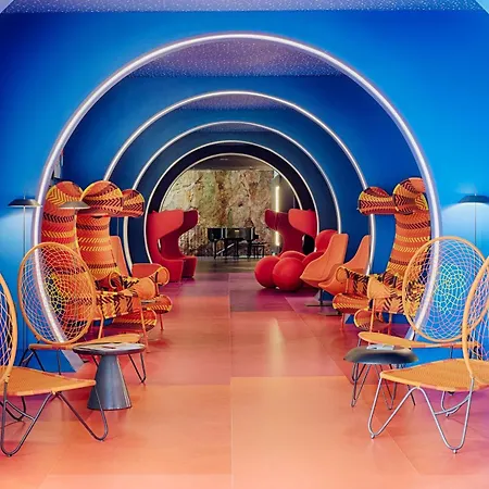 Nhow Hotel 4*