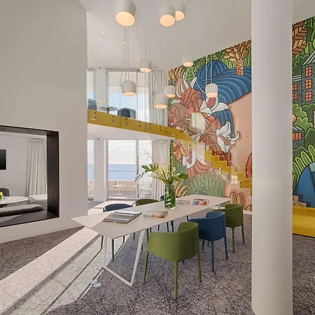 Nhow Hotel 4*