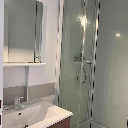 Apartment La Pointe Rouge Bord De *