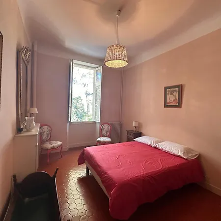 Bastide Provencale Avec Piscine Villa *