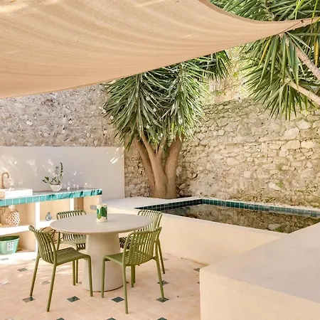 T3 With Garden And Pool *