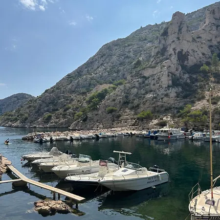 Apartment Dans Les Calanques *