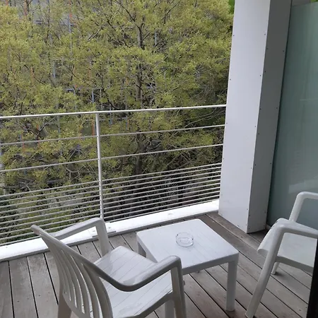 Beau Prado Parc Piscine Stade Apartment *