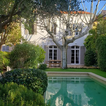 Bed & Breakfast Maison D'Hotes La Bastide De Patou, Suite De 2 A 6 Personnes *