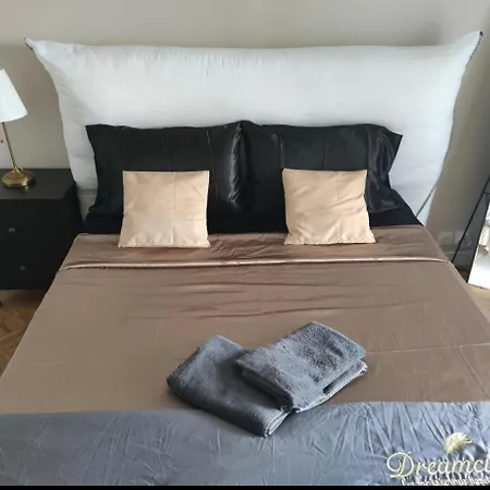 Homestay Entre Et Stade Velodrome *