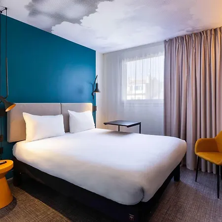 Ibis Centre Prefecture Hotel 3*